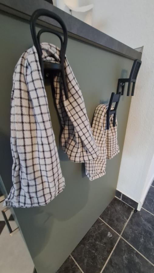 Appartement Lavendel, Ferienwohnung Mit Eigenem Eingang Wie Ein Kleines Haus バート・ザルツフレン エクステリア 写真