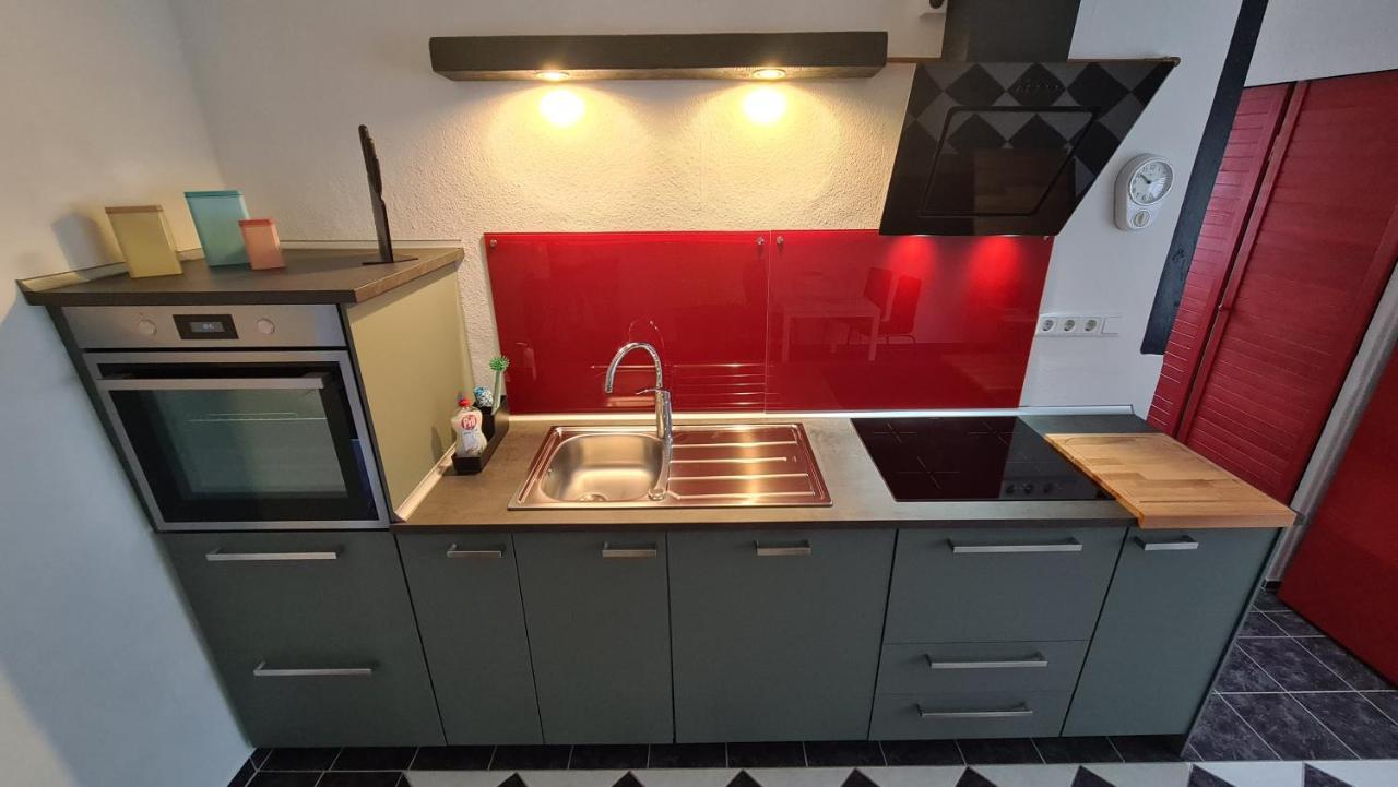 Appartement Lavendel, Ferienwohnung Mit Eigenem Eingang Wie Ein Kleines Haus バート・ザルツフレン エクステリア 写真