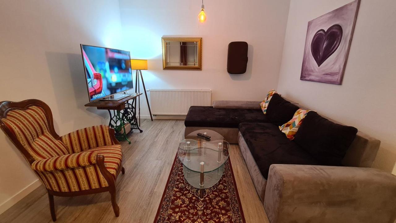 Appartement Lavendel, Ferienwohnung Mit Eigenem Eingang Wie Ein Kleines Haus バート・ザルツフレン エクステリア 写真